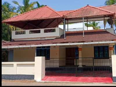 2 BHK House 1000 Sq.ft. for Sale in Thriprayar, Thrissur