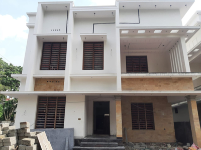 3 BHK House 3250 Sq.ft. for Sale in Desom, Kochi