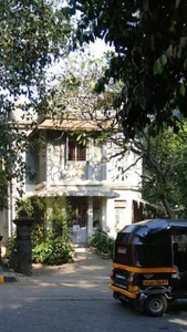 6 BHK House & Villa 3000 Sq.ft. for Sale in Juhu Tara Road, Mumbai