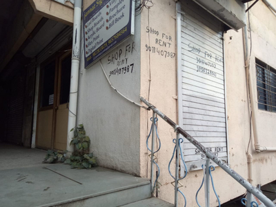 Commercial Shop 147 Sq.ft. for Sale in