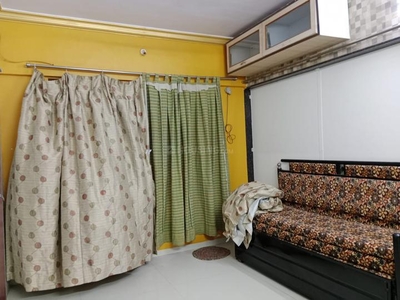 2 BHK Flat for rent in Goregaon East, Mumbai - 800 Sqft