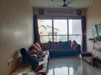 2 BHK Flat for rent in Kandivali West, Mumbai - 1000 Sqft