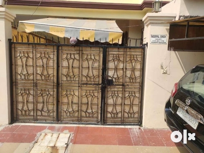 2 bhk semi furnished flat with attavhed washrooms and complete wardrob