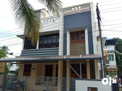 4 BHK Independent House available for sale at Nettoor, Kochi