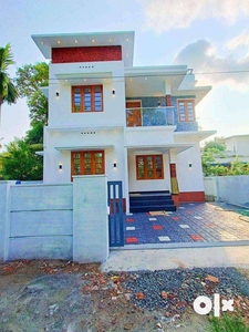 4BHK 3.300Cent 1400SQ New House Near Varapuzha Town