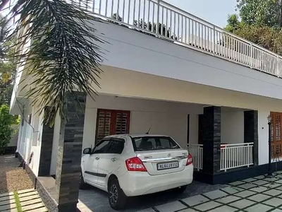 Angamaly kidangoor 8.5 cent 2500 sqft 4 bhk luxury house for sale