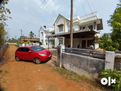 Angamaly,Puliyanam 10 cent. 3 BHK Attached. 1500 sqft House.