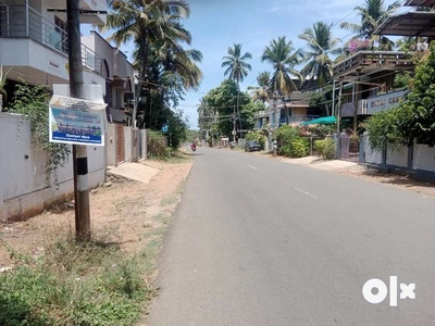 Commercial land with old house sale , 6 cent , price 1.20 cr ,