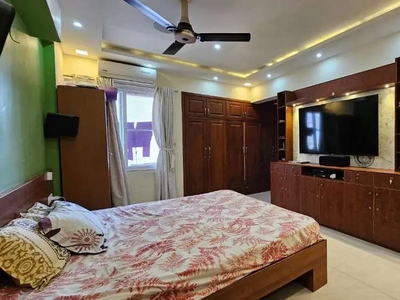 Fully furnished skyline flat at Panampilly nagar nr passport office