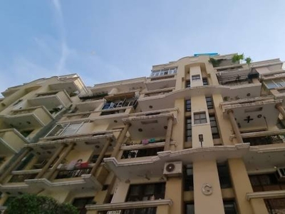 1215 sq ft 2 BHK 2T Apartment for rent in Parsvnath Prestige at Sector 93A, Noida by Agent Kamdhenu Properties