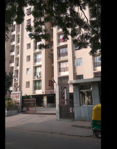 1215 sq ft 2 BHK 2T Apartment for sale at Rs 70.00 lacs in Samved Alpine Heights 1th floor in Navrangpura, Ahmedabad
