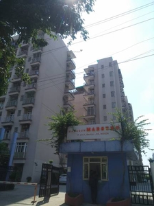 1250 sq ft 2 BHK 2T Apartment for sale at Rs 89.00 lacs in Mahagun Maestro in Sector 50, Noida