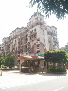 1350 sq ft 3 BHK 2T Apartment for sale at Rs 1.60 crore in Purvanchal Kailash Dham in Sector 50, Noida
