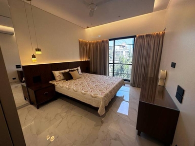 1600 sq ft 3 BHK 3T Apartment for rent in Project at Khar West, Mumbai by Agent Galaxy Realtors