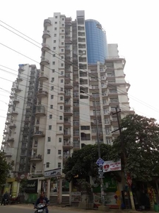 1925 sq ft 3 BHK 3T East facing Apartment for sale at Rs 1.75 crore in Amrapali Eden Park in Sector 50, Noida