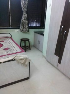 700 sq ft 1 BHK 1T Apartment for rent in Project at Sion, Mumbai by Agent Veena Arneja