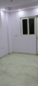 850 sq ft 2 BHK 2T Completed property BuilderFloor for sale at Rs 85.00 lacs in Project in Shalimar Bagh, Delhi