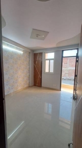 890 sq ft 2 BHK 2T Completed property Apartment for sale at Rs 27.90 lacs in Hometech Pride in Sector 73, Noida