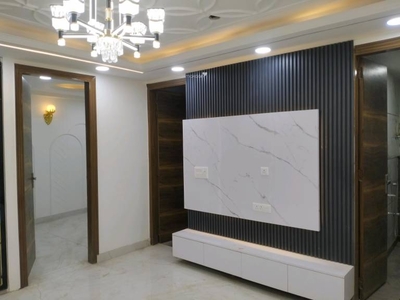 900 sq ft 3 BHK 2T Completed property Apartment for sale at Rs 68.00 lacs in Project in Mahavir Enclave, Delhi