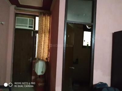 2 BHK Flat for rent in Sector 17 Dwarka, New Delhi - 1200 Sqft