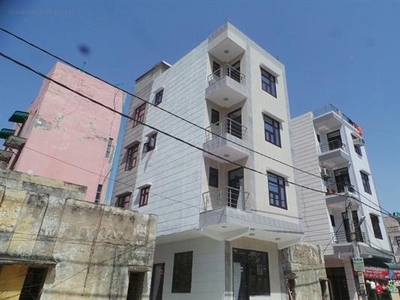 2 BHK Builder Floor For SALE 5 mins from Rohini