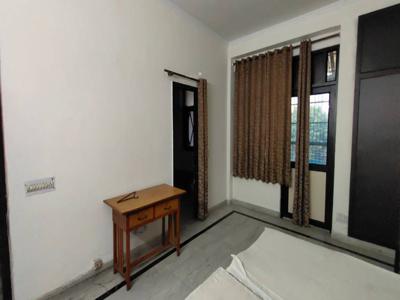 800 sq ft 1 BHK 1T BuilderFloor for rent in Project at Sector 11, Noida by Agent Shaw Real Estates