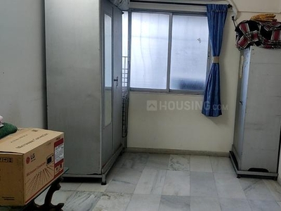 2 BHK Flat for rent in Dahisar East, Mumbai - 744 Sqft