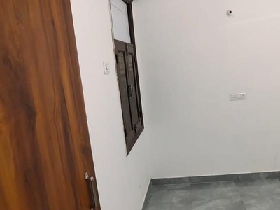 1 Bedroom 450 Sq.Ft. Builder Floor in Paryavaran Complex Delhi