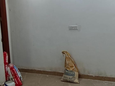 2 Bedroom 500 Sq.Ft. Builder Floor in Govindpuri Delhi