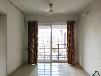 2 BHK Flat for rent in Kalyan West, Thane - 900 Sqft