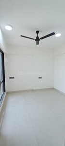 2 BHK Flat for rent in Malad East, Mumbai - 840 Sqft