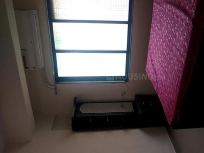 2 BHK Flat for rent in Santacruz East, Mumbai - 750 Sqft