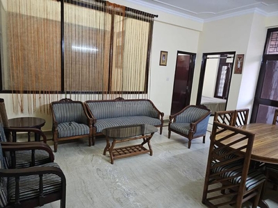 2 BHK Independent Floor for rent in Sector 52, Noida - 1600 Sqft