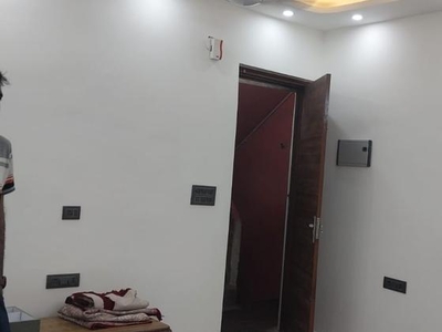 2.5 Bedroom 45 Sq.Yd. Builder Floor in Paschim Vihar Delhi