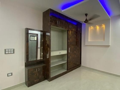 3 Bedroom 110 Sq.Yd. Builder Floor in Laxmi Nagar Delhi