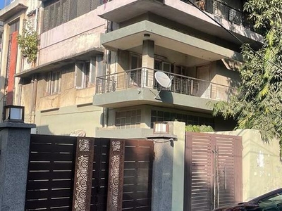 4 Bedroom 100 Sq.Yd. Independent House in Freedom Fighters Enclave Delhi