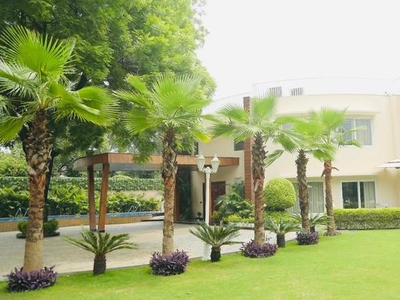 5 Bedroom 2150 Sq.Yd. Villa in Saket Delhi
