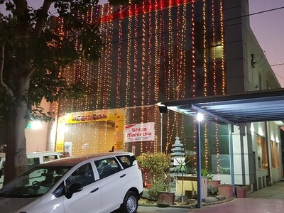 Prime Location Car Showroom In Patparganj Industrial Area