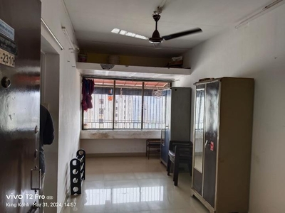 1 BHK Flat for rent in Worli, Mumbai - 400 Sqft