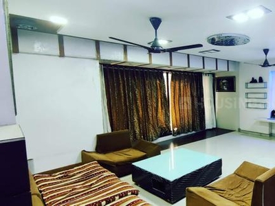 3 BHK Flat for rent in Borivali East, Mumbai - 1350 Sqft