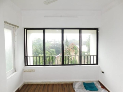 3 BHK Flat for rent in Khar West, Mumbai - 1100 Sqft