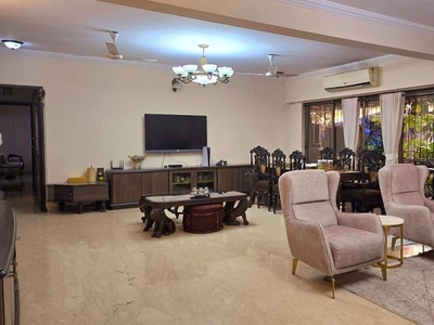 Juhu Apartment