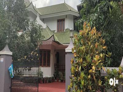 Angamaly mookkannoor 12.5 cent 2400 sqft 4 bhk villa for for sale