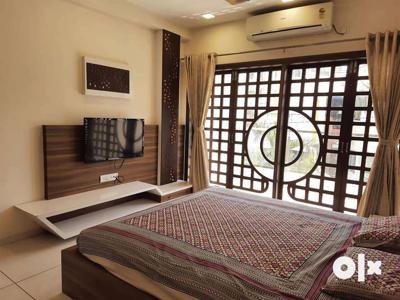 Company Guest House 4 BHK @ Sanand - For Rent