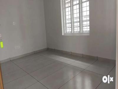 Two bedroom flat unfurnished 10 k furnished 12 k in koothatukulam town