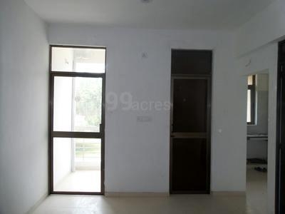 1 BHK Flat / Apartment For SALE 5 mins from Hathijan