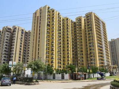 Maxblis White House III in Sector 75, Noida