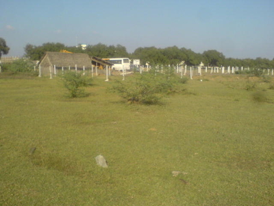 Plots available in sripreumbudur For Sale India