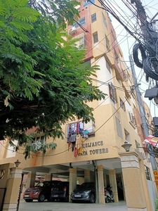 Reliance Jaya Towers in Himayat Nagar, Hyderabad
