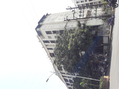 Reputed Builder Avon Building in Kalyan West, Mumbai